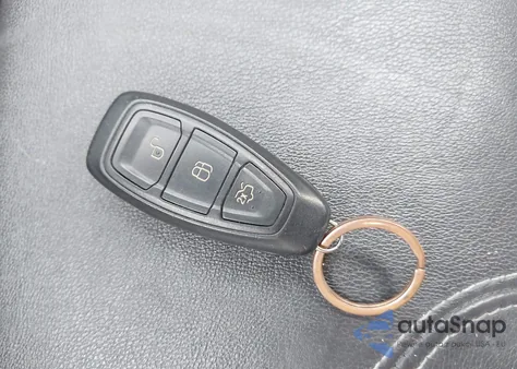 2014 Ford Fiesta Titanium z USA, uszkodzony, nr VIN 3FADP4CJ5EM220639